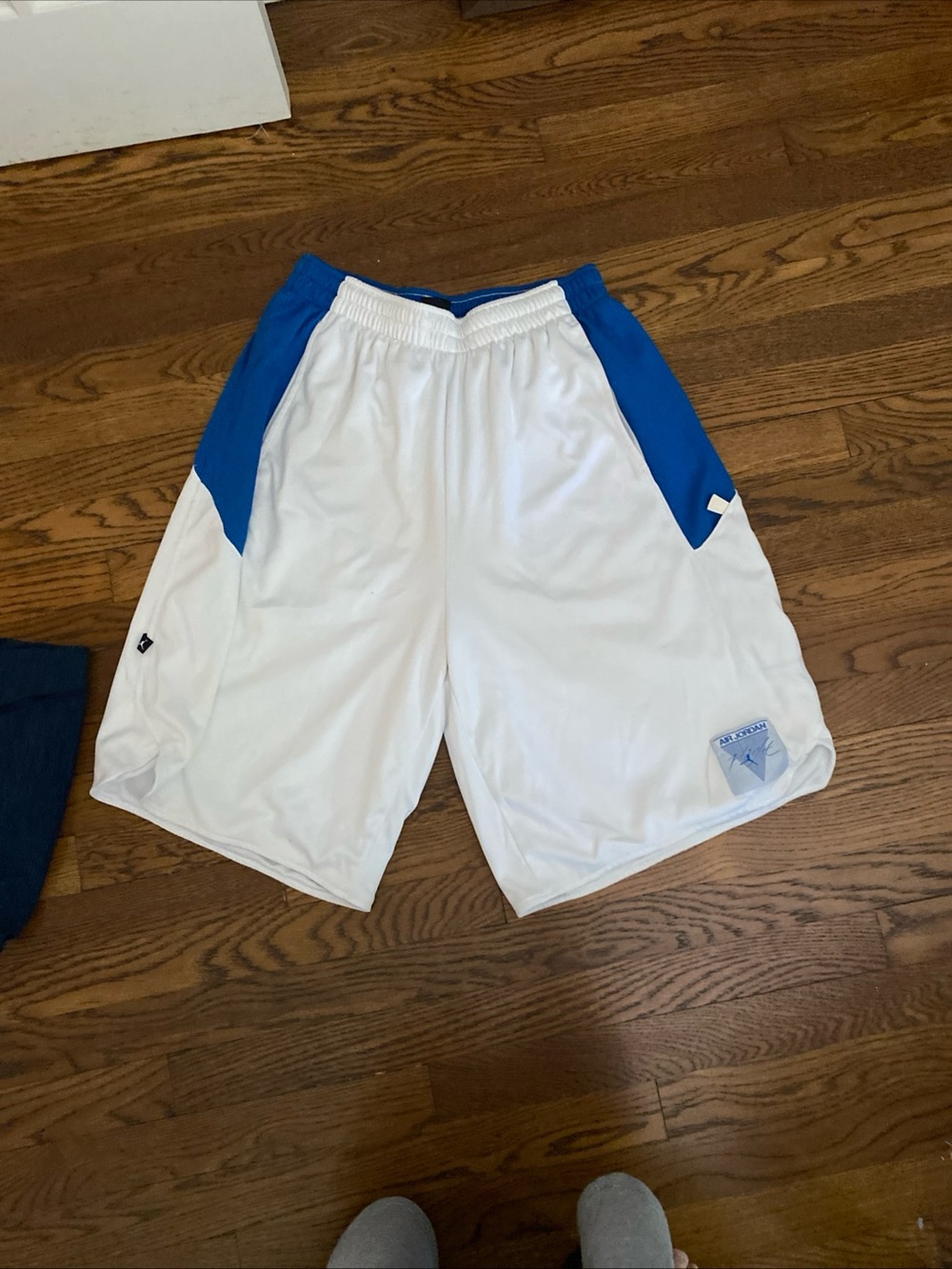 VTG Air Jordan White Blue Basketball Shorts Retro Size XLarge Length 24”